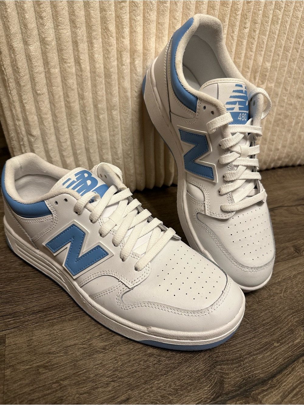 New Balance 480
UNC White & Carolina Light Aluminum.
Worn once, no creases. 12.